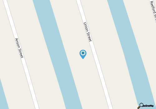 Beach? Canal? No need to choose -- You can have it all! map location