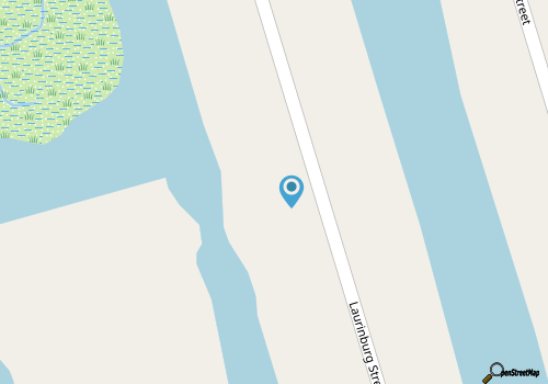 Canal home with private dock, crows nest, gourmet kitchen, & WiFi map location