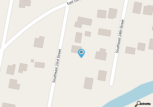 Family friendly location.  15 min walk or 5 min drive to the beach map location