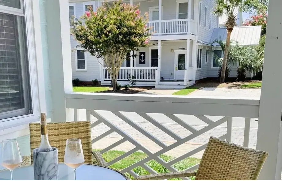 ?Yacht Basin Getaway? Walk To The Waterf...