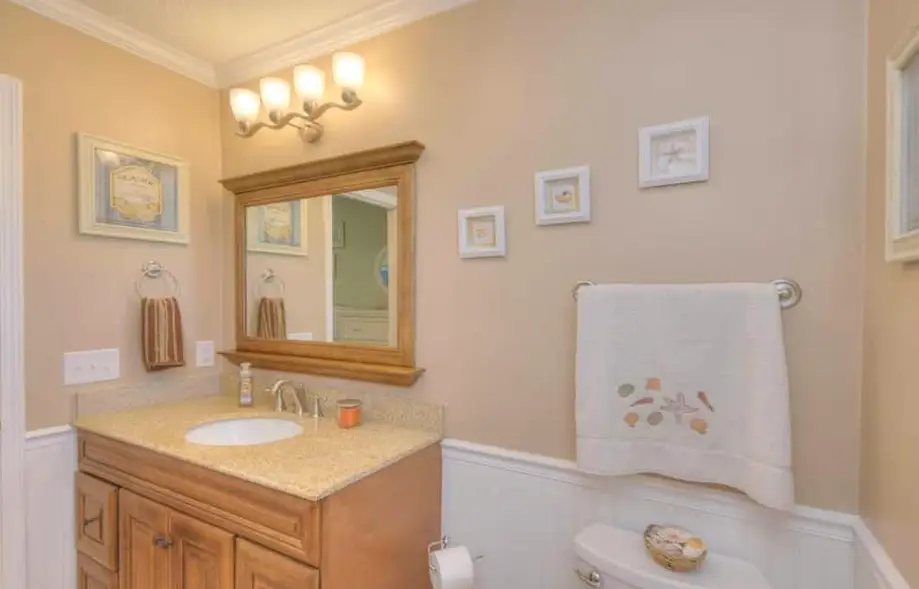 4BR/3BA Home - 2nd Row, Ocean Views, Steps to Beach, Pool w/ Heating, Sleeps 10