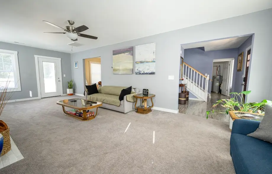 Spacious Downtown Retreat - Close to Everything!